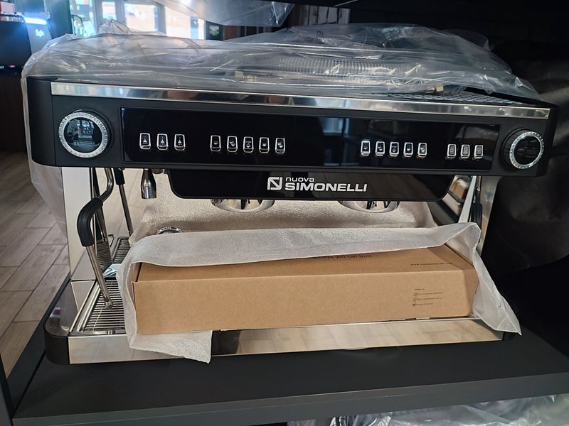 Кавомашина Nuova Simonelli Nuova Aurelia VOL 2Gr 020129 фото